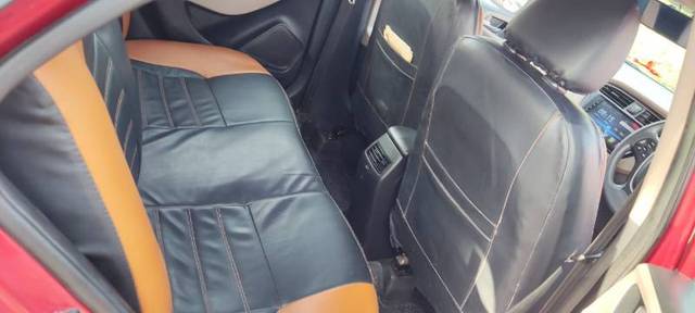 https://images10.gaadi.com/usedgaadi-sellcar/UsedCar/e500d2d3a/fbb3ebae-d53f-4c46-9a40-9213204ea0df.jpg?imwidth=6402