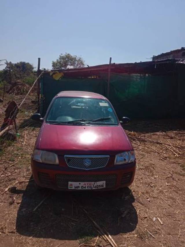 https://images10.gaadi.com/usedgaadi-sellcar/UsedCar/e500d7a3a/ce93e800-b062-4065-a549-4caf0c917700.jpg?imwidth=6400