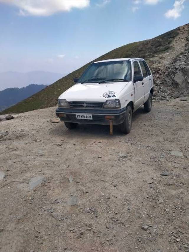 https://images10.gaadi.com/usedgaadi-sellcar/UsedCar/e500e7a2a/486e5240-0181-44f4-83c3-2bb897e8d2d4.jpg?imwidth=6400