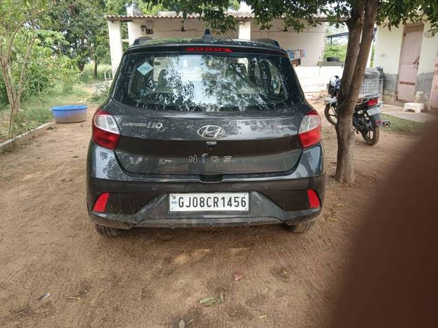 https://images10.gaadi.com/usedgaadi-sellcar/UsedCar/e5011cbba/3ad2ad5b-6ad1-4855-ae14-698b18fdaba0.jpg?imwidth=6402