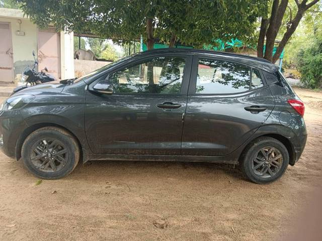https://images10.gaadi.com/usedgaadi-sellcar/UsedCar/e5011cbba/d84f1d7a-d5e1-4a5d-91da-f92da0d7e8a3.jpg?imwidth=6400
