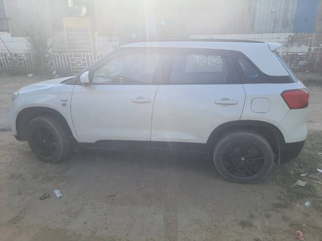 https://images10.gaadi.com/usedgaadi-sellcar/UsedCar/e5017598a/85526e4e-0866-485e-b727-34b90d5ec3f2.jpeg?imwidth=6402