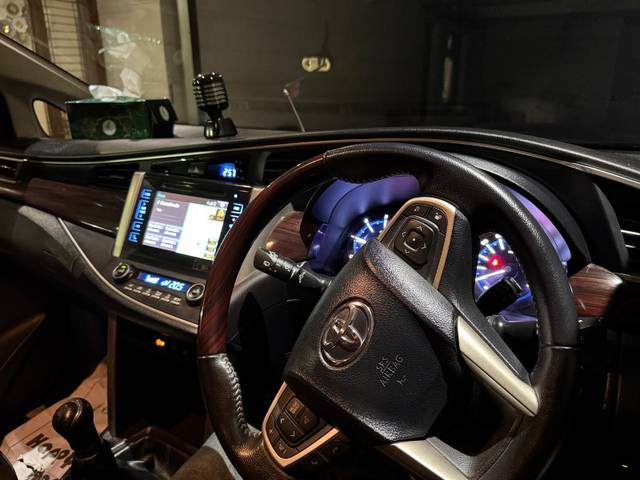 https://images10.gaadi.com/usedgaadi-sellcar/UsedCar/e501c62ba/05ae646f-605b-49be-8cd0-4a6e350ac383.jpeg?imwidth=6402