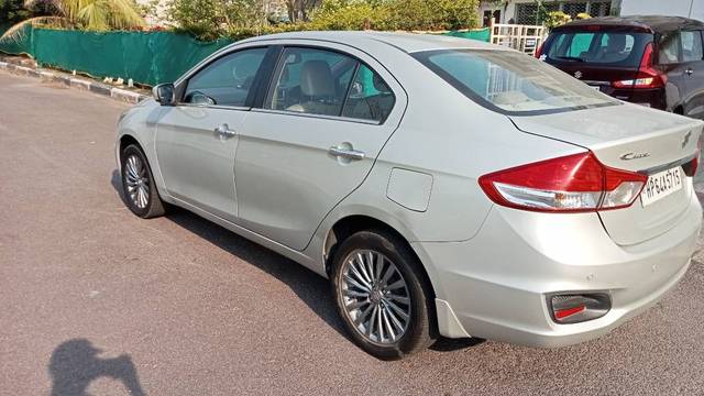 https://images10.gaadi.com/usedgaadi-sellcar/UsedCar/e501ca39a/02f197a6-55a2-4527-a0e9-3a8459fbe473.jpg?imwidth=6400