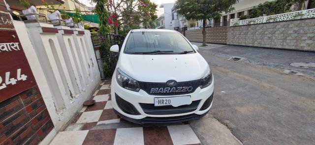 https://images10.gaadi.com/usedgaadi-sellcar/UsedCar/e501edd7a/ad39b6e6-9a02-40e5-b699-2f388e3b629d.jpg?imwidth=6400