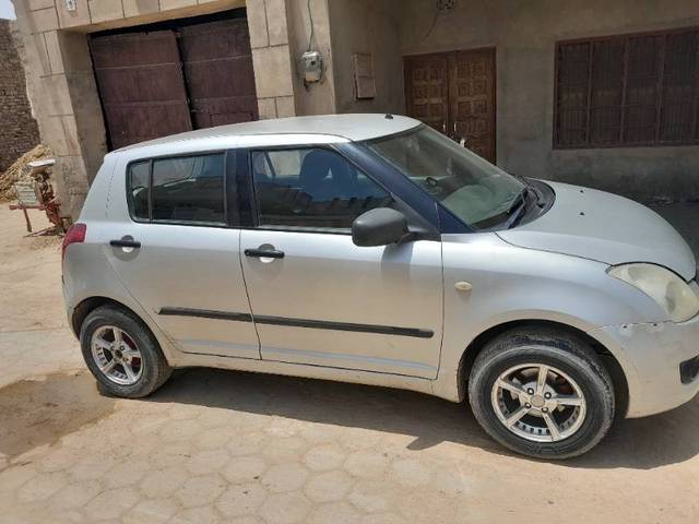 https://images10.gaadi.com/usedgaadi-sellcar/UsedCar/e5024cbfa/234bb2d3-1970-4db2-bb13-36e0e72e9133.jpg?imwidth=6401