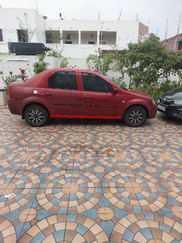 https://images10.gaadi.com/usedgaadi-sellcar/UsedCar/e502624fa/2c95fde7-2ca9-406a-904d-a67b8582e977.jpg?imwidth=6401