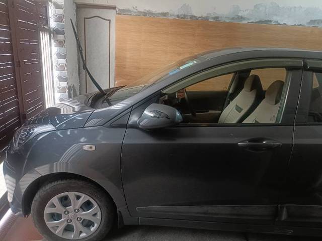 https://images10.gaadi.com/usedgaadi-sellcar/UsedCar/e502b237a/dd2376cf-5efd-47a9-9c18-8a11a8086014.jpg?imwidth=6400