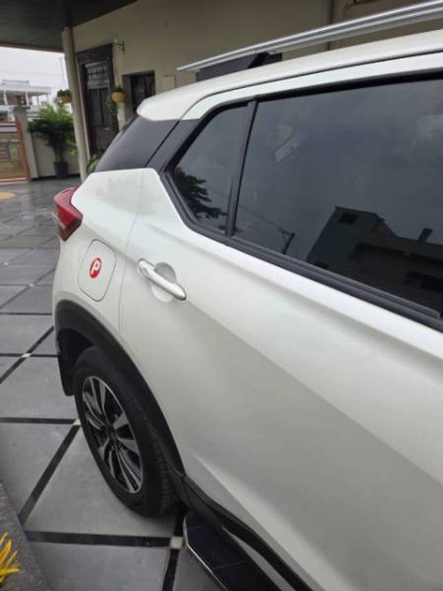 https://images10.gaadi.com/usedgaadi-sellcar/UsedCar/e5031f53a/390089f3-ebf2-44d1-9a91-c3e1715c3977.jpg?imwidth=6401