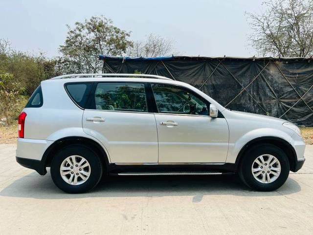 https://images10.gaadi.com/usedgaadi-sellcar/UsedCar/e5033a68a/a5e3a4c7-1db2-494e-a2cb-87bf6b54a891.jpg?imwidth=6401