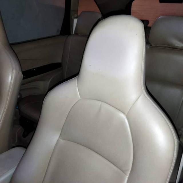https://images10.gaadi.com/usedgaadi-sellcar/UsedCar/e5036440a/055198f4-f663-47e9-bd5b-212425fc87d1.jpg?imwidth=6402