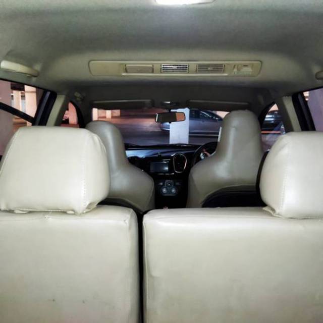 https://images10.gaadi.com/usedgaadi-sellcar/UsedCar/e5036440a/4b9a39b8-34a0-469b-9782-2d184626d857.jpg?imwidth=6401