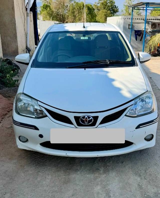 https://images10.gaadi.com/usedgaadi-sellcar/UsedCar/e503720fa/a1e4cdf4-328d-43b4-8603-b891a42820ec.jpeg?imwidth=6400