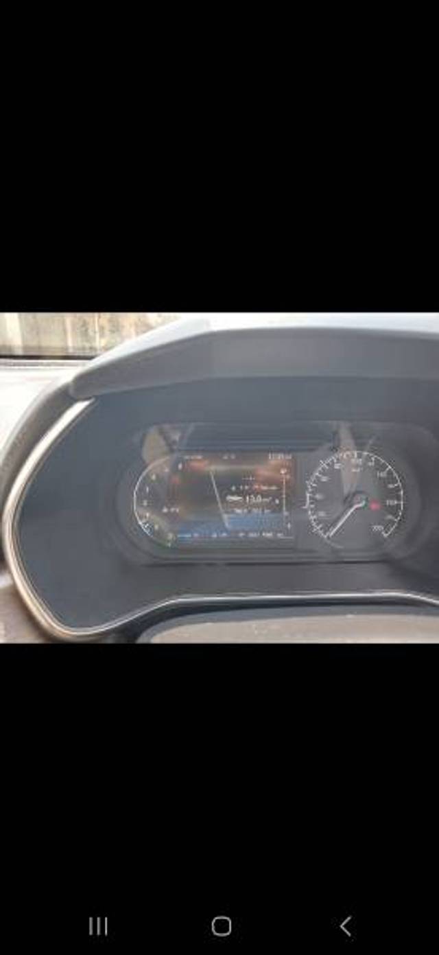 https://images10.gaadi.com/usedgaadi-sellcar/UsedCar/e503ac11a/762a5319-482e-4bc8-abba-593014bf2b69.jpg?imwidth=6401
