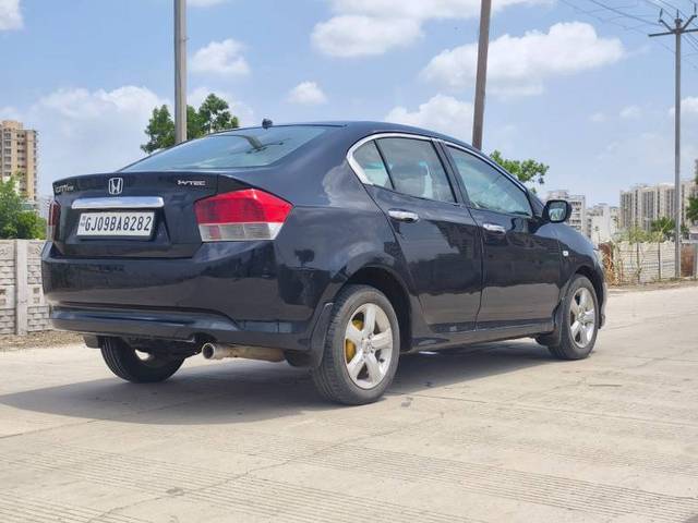 https://images10.gaadi.com/usedgaadi-sellcar/UsedCar/e503c274a/a720af37-b0bf-4935-8fc9-bc322e5cab57.jpg?imwidth=6402