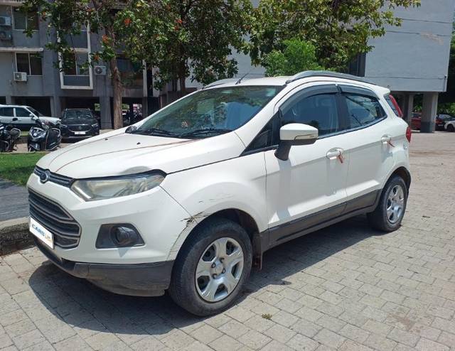 https://images10.gaadi.com/usedgaadi-sellcar/UsedCar/e503ea41a/8a5bc8bb-d8f4-41ee-9b07-fbf8cd06ac7f.jpeg?imwidth=6400