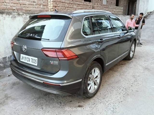 https://images10.gaadi.com/usedgaadi-sellcar/UsedCar/e5049d49a/8e980404-8928-4c09-91c2-ac8de54b3203.jpg?imwidth=6401