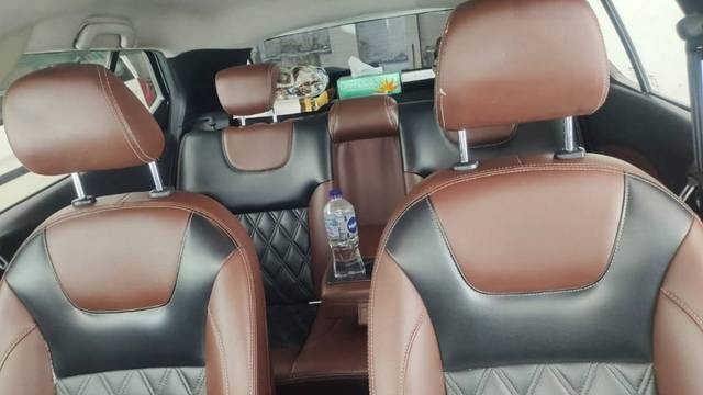 https://images10.gaadi.com/usedgaadi-sellcar/UsedCar/e505264ca/b6309746-cae6-4747-ad33-cf72ad4bf6f9.jpg?imwidth=6401