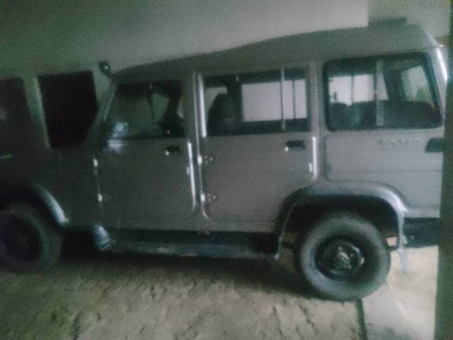 https://images10.gaadi.com/usedgaadi-sellcar/UsedCar/e5052befa/d8aab9a2-ccc2-4da1-b641-cb650d536dc7.jpg?imwidth=6401