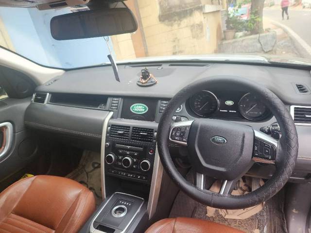 https://images10.gaadi.com/usedgaadi-sellcar/UsedCar/e5053e3da/0cd20393-c163-45fb-99cc-981b67d88180.jpg?imwidth=6402