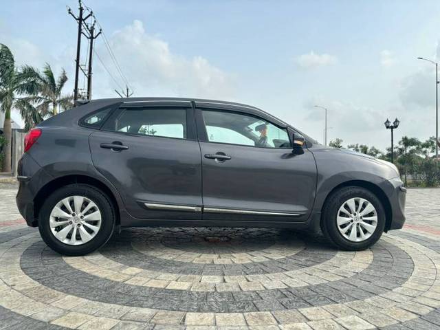 https://images10.gaadi.com/usedgaadi-sellcar/UsedCar/e5054a50a/85cbb59b-fd2d-4029-8924-73b8c3028141.jpeg?imwidth=6402