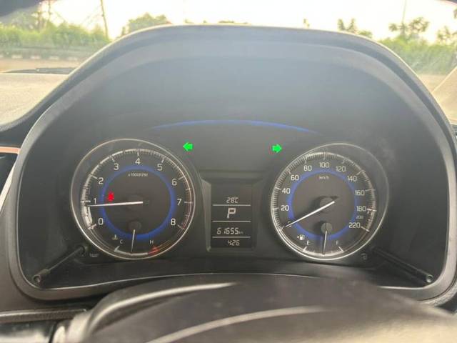 https://images10.gaadi.com/usedgaadi-sellcar/UsedCar/e5054a50a/a60e26b3-0c45-4f2a-97a0-3821a8fef61b.jpeg?imwidth=6401
