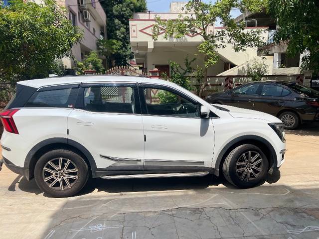 https://images10.gaadi.com/usedgaadi-sellcar/UsedCar/e5055413a/0713434c-a0e3-4f85-9b31-aece97448952.jpeg?imwidth=6401