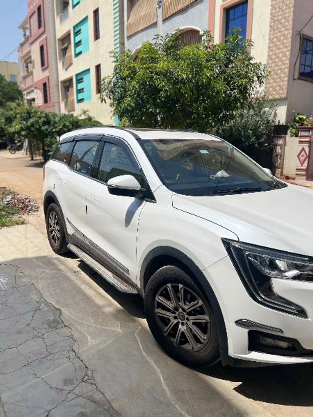 https://images10.gaadi.com/usedgaadi-sellcar/UsedCar/e5055413a/59613660-c98f-4e0f-8e62-b21b462052f7.jpeg?imwidth=6402