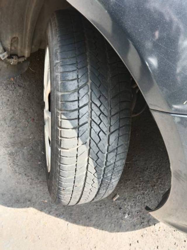https://images10.gaadi.com/usedgaadi-sellcar/UsedCar/e5055729a/38a7dd5b-b984-428b-a668-06fdd04b80a4.jpg?imwidth=6401
