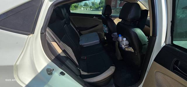 https://images10.gaadi.com/usedgaadi-sellcar/UsedCar/e5057578a/b0c8522a-5e03-4042-ab3b-9891c92b6d2a.jpeg?imwidth=6401