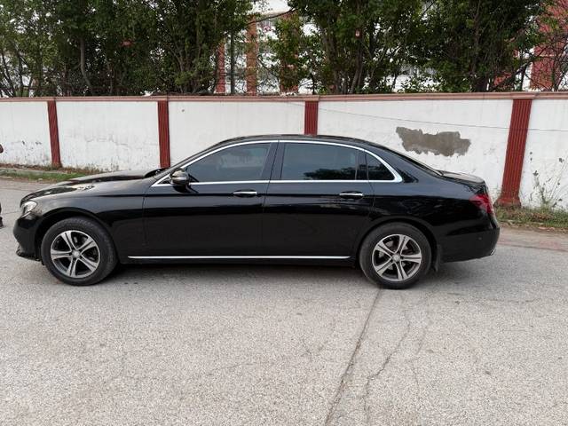 https://images10.gaadi.com/usedgaadi-sellcar/UsedCar/e5058273a/eac2041e-1be7-4470-919d-4fe392212f3e.jpeg?imwidth=6402