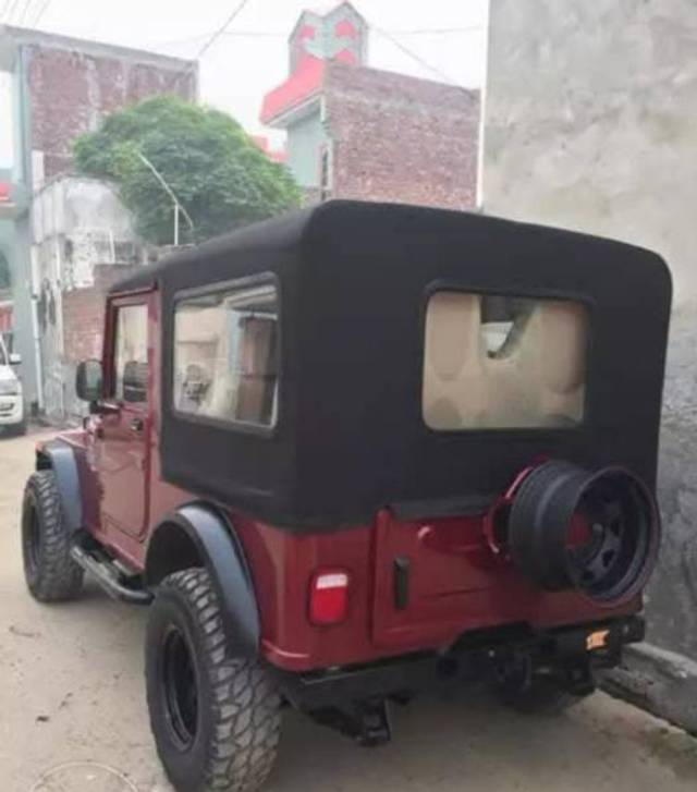 https://images10.gaadi.com/usedgaadi-sellcar/UsedCar/e505bdcda/1777b0dd-8a59-4d11-97e4-ed0357fd2035.jpg?imwidth=6402