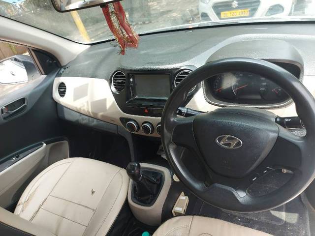 https://images10.gaadi.com/usedgaadi-sellcar/UsedCar/e505f0c8a/08d5f4c9-4771-4b42-879c-c1c1e8b7e27f.jpg?imwidth=6402