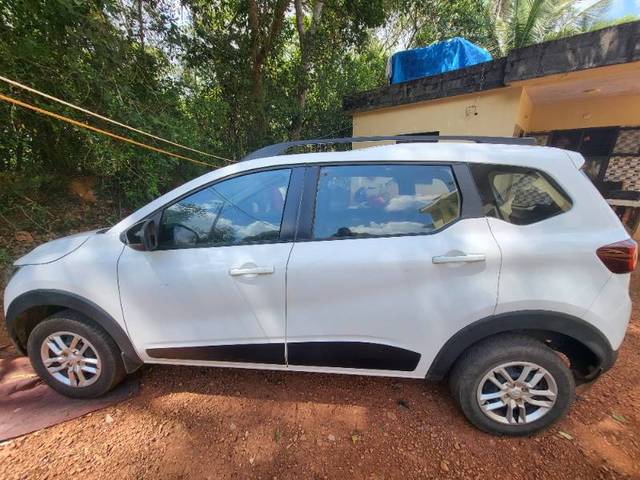 https://images10.gaadi.com/usedgaadi-sellcar/UsedCar/e5060a7ba/ae9dcfa8-836e-45cc-bc27-ed35462a13be.jpg?imwidth=6402