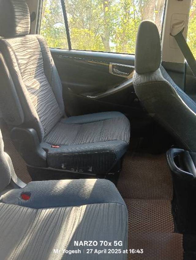 https://images10.gaadi.com/usedgaadi-sellcar/UsedCar/e5064d30a/c85c64d8-75c2-4c7c-9bfc-6df8077faf75.jpg?imwidth=6402