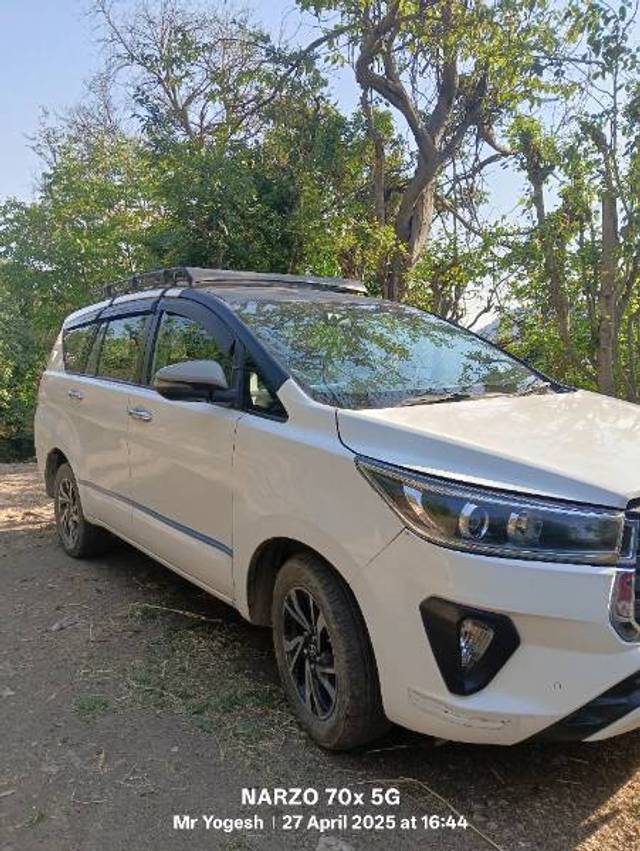 https://images10.gaadi.com/usedgaadi-sellcar/UsedCar/e5064d30a/cba2989e-1185-4df8-925b-66311023ce81.jpg?imwidth=6401