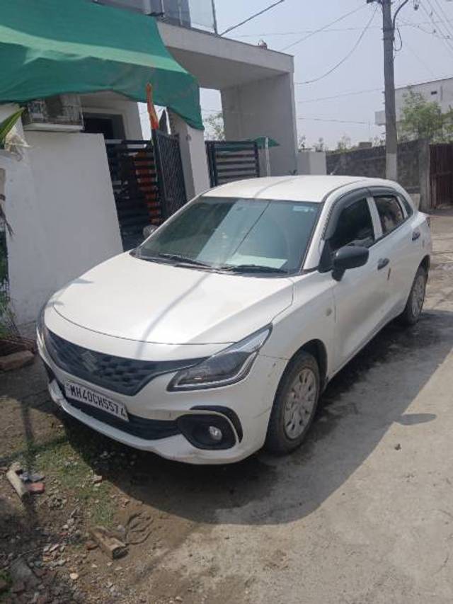 https://images10.gaadi.com/usedgaadi-sellcar/UsedCar/e5065f27a/594e33c6-a095-4ada-9a3a-e9a42050192e.jpg?imwidth=6400
