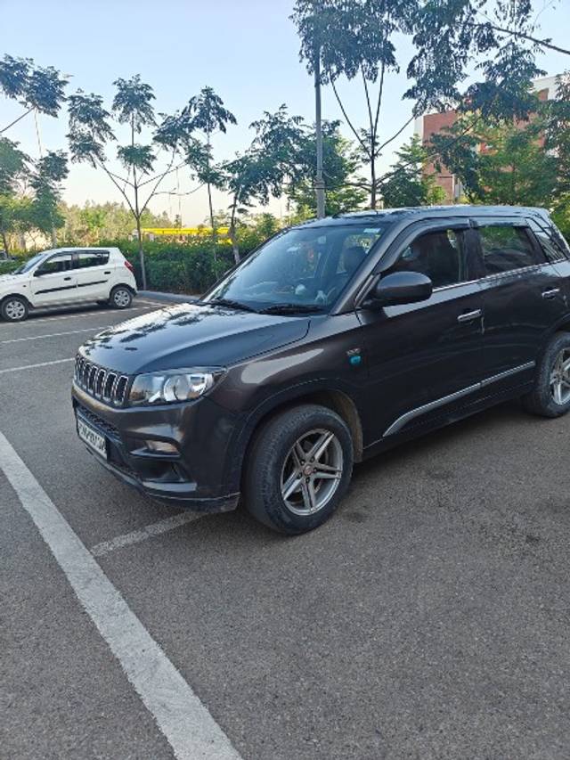 https://images10.gaadi.com/usedgaadi-sellcar/UsedCar/e5068e3ea/194a04de-e346-4e99-be06-233b43b467e3.jpeg?imwidth=6401