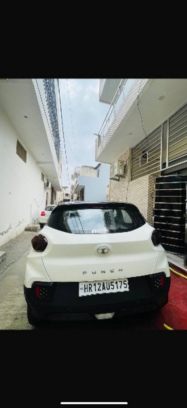 https://images10.gaadi.com/usedgaadi-sellcar/UsedCar/e5068e70a/005448f8-ed81-4466-bc0b-3d89436d6f04.png?imwidth=6402