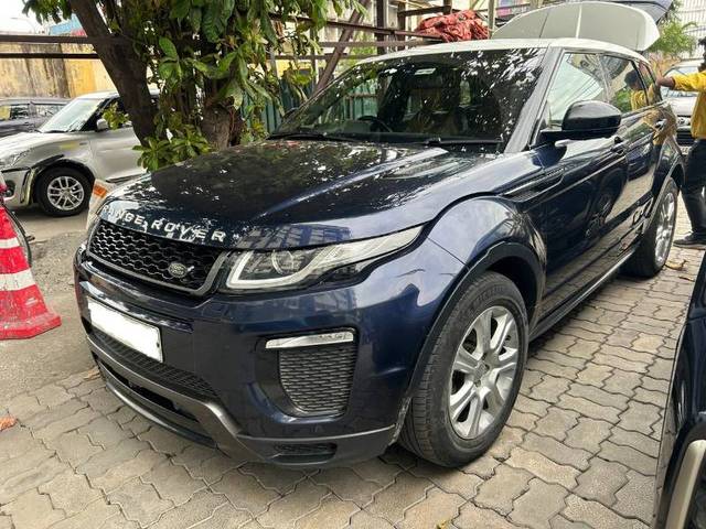 https://images10.gaadi.com/usedgaadi-sellcar/UsedCar/e506cd95a/3716cdf3-231f-436d-a6f5-3dcca09c89ac.jpg?imwidth=6401