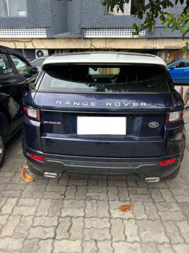 https://images10.gaadi.com/usedgaadi-sellcar/UsedCar/e506cd95a/77043de8-0f1f-4922-afd4-38cdcfa74aa8.jpg?imwidth=6402
