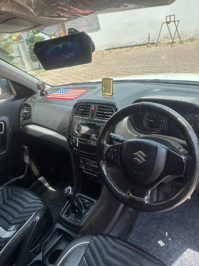https://images10.gaadi.com/usedgaadi-sellcar/UsedCar/e506e90ca/316852fe-afef-47ce-997a-410f017697c2.jpg?imwidth=6402