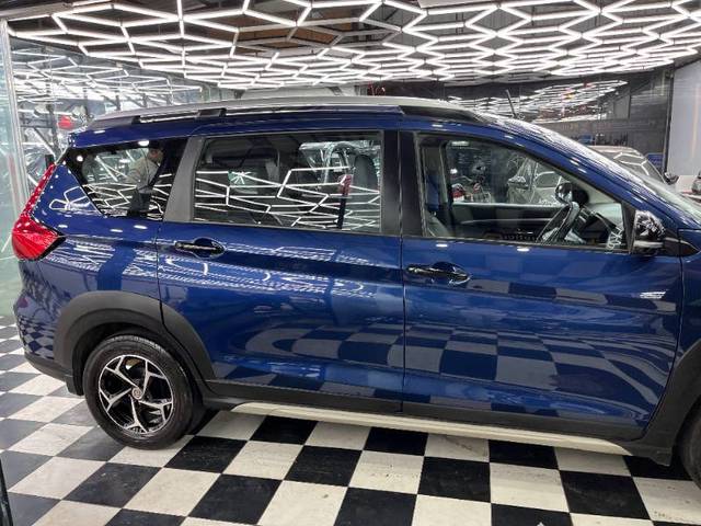 https://images10.gaadi.com/usedgaadi-sellcar/UsedCar/e50739c2a/39abb43e-938a-4a8a-bfaa-2c0f97f612e7.jpg?imwidth=6401