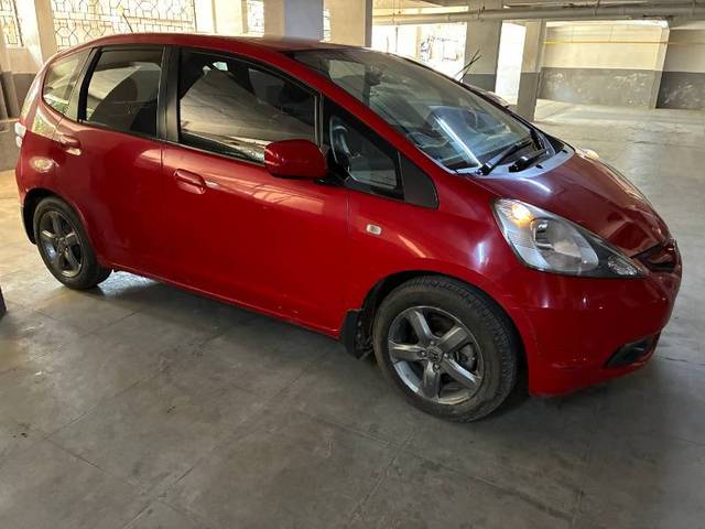 https://images10.gaadi.com/usedgaadi-sellcar/UsedCar/e507c3d1a/7175a51e-a7cc-4ec6-b101-9bc1f71bb05c.JPG?imwidth=6400