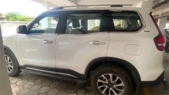 https://images10.gaadi.com/usedgaadi-sellcar/UsedCar/e5084e5da/f90dc063-4d47-43b0-8ea8-e98a801090bf.jpg?imwidth=6402