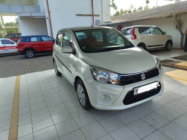 https://images10.gaadi.com/usedgaadi-sellcar/UsedCar/e5085e0da/73da5fa8-4f85-4351-a425-754100593bdb.jpg?imwidth=6400