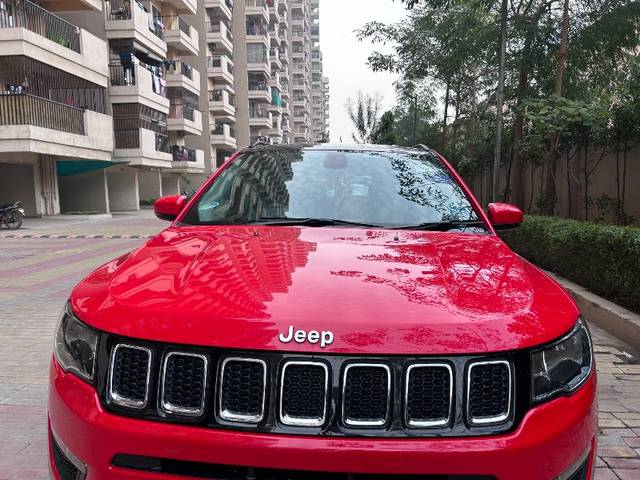 https://images10.gaadi.com/usedgaadi-sellcar/UsedCar/e5088aa8a/762554a1-bb1f-4837-9c53-b775cf86edb4.jpeg?imwidth=6401