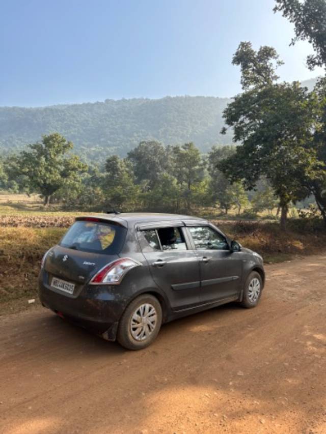 https://images10.gaadi.com/usedgaadi-sellcar/UsedCar/e508bd0ba/f6a844ab-7458-423c-8fb7-6d0a3ba0bad5.jpeg?imwidth=6401