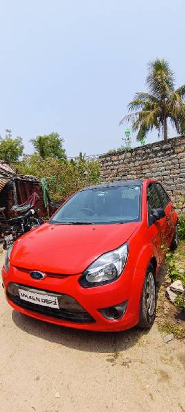 https://images10.gaadi.com/usedgaadi-sellcar/UsedCar/e5095ea1a/803addee-6ab2-4061-b391-aeff090293a6.jpg?imwidth=6400