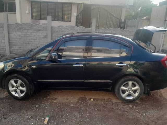 https://images10.gaadi.com/usedgaadi-sellcar/UsedCar/e509858ca/4a72c6ed-15ea-4d99-8459-df43c395d5c0.jpg?imwidth=6401